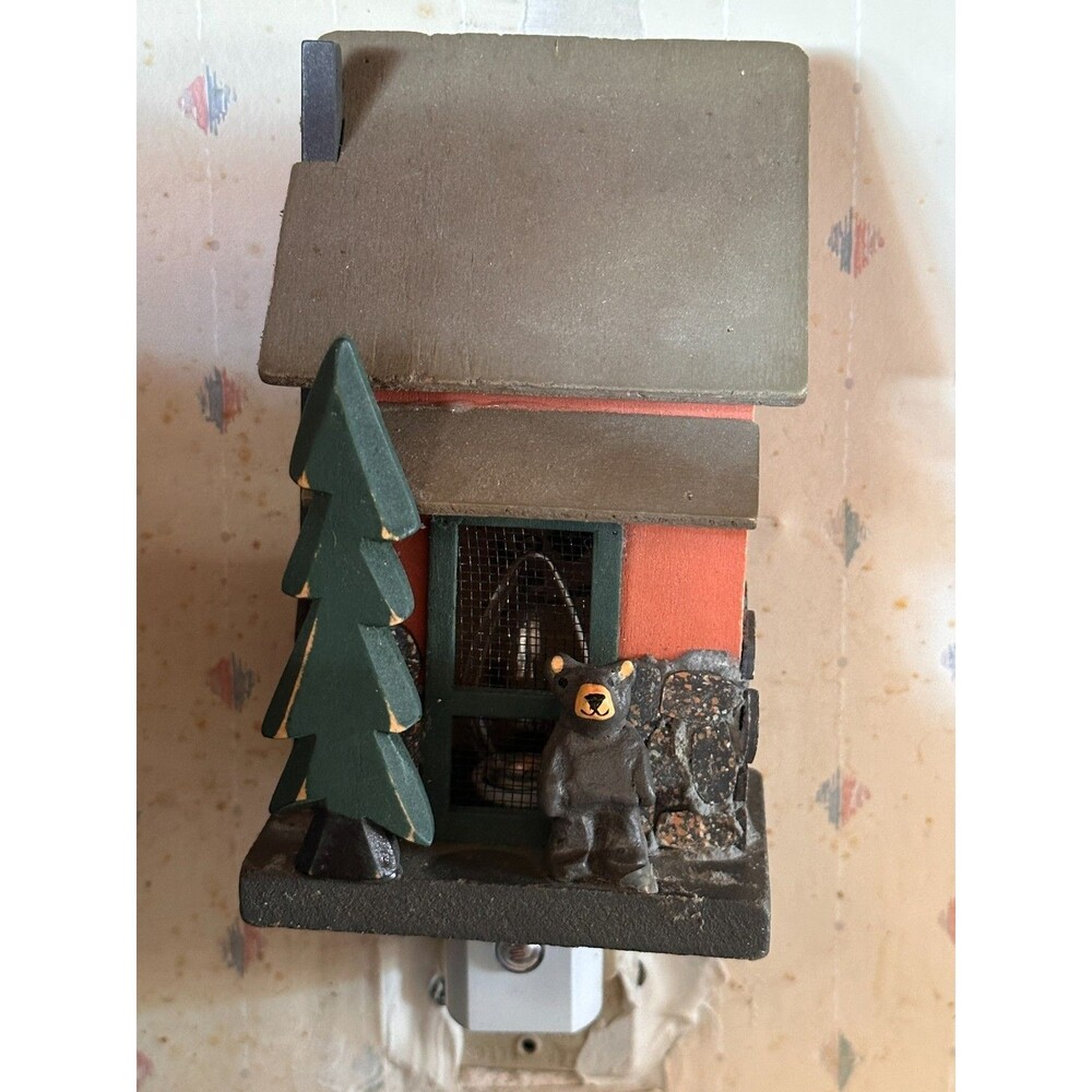 Wood Cabin Night Light Auto Shut Off Rustic Wooden House Plug in Decor